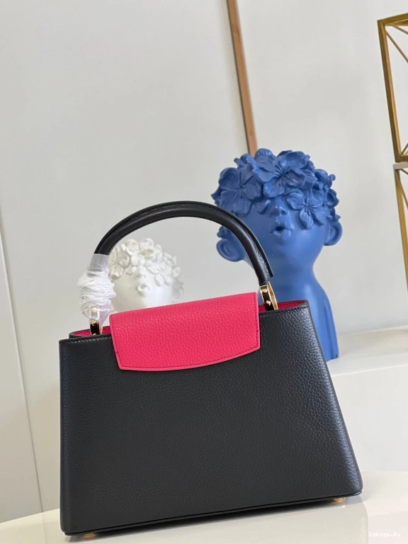 MM Louis Vuitton CAPUCINES 0331